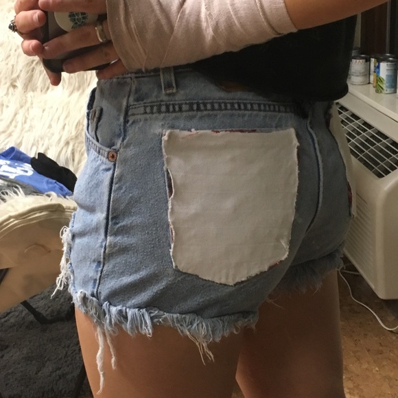 High waisted shorts - Picture 2 of 2
