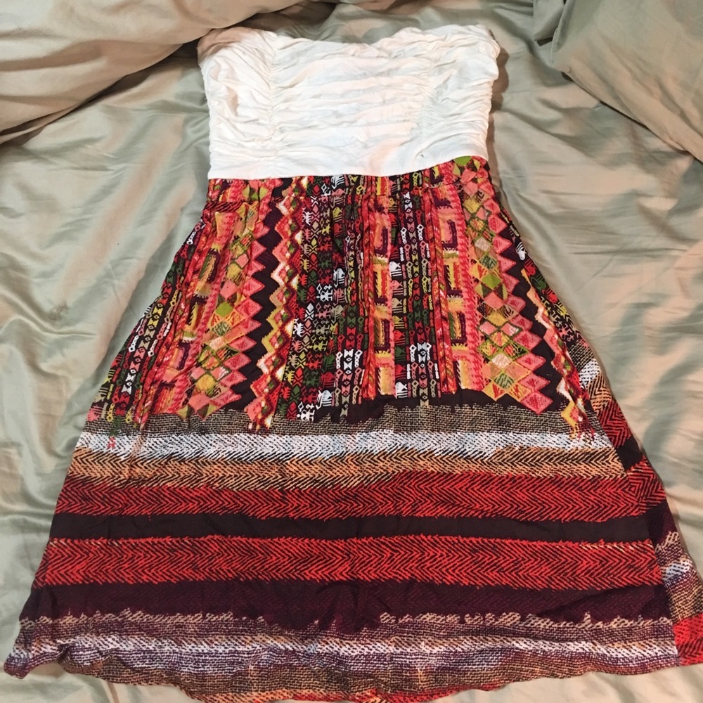 Strapless patterned Wet Seal dress