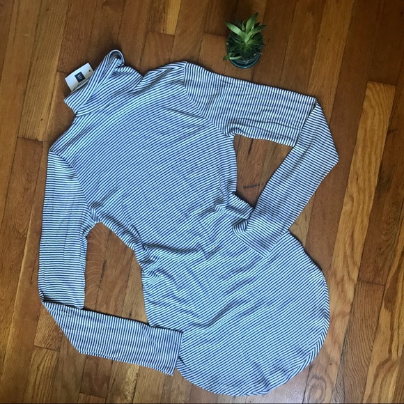 GAP Tops - Gap Pinstriped Turtleneck