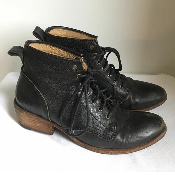 frye carson lace up boot