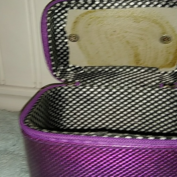 Makeup box - Picture 3 of 3