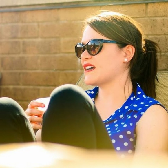 Meet your Posher, Rachel - Picture 2 of 2