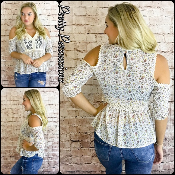 SALE‼️ Cream Floral Print & Lace Cold Shoulder Top - Picture 3 of 4