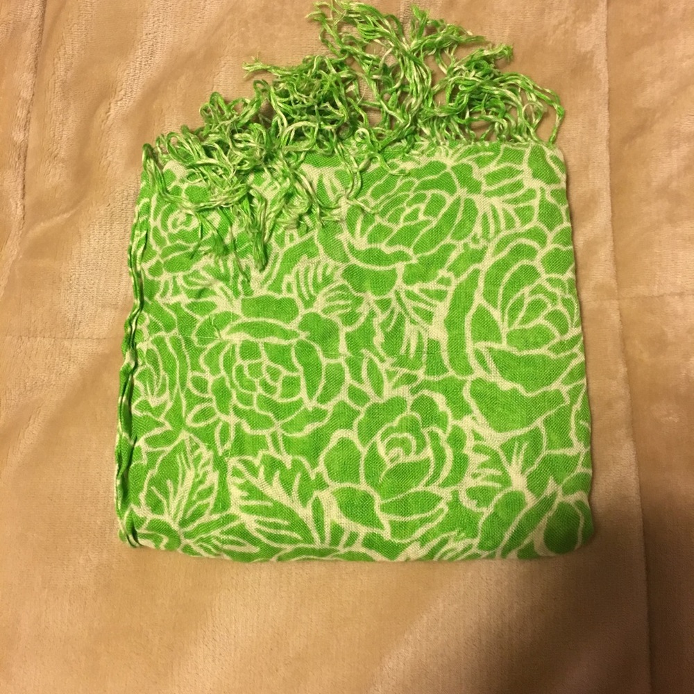 Green Rose design scarf