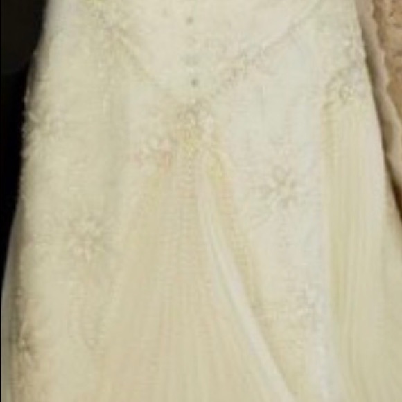 Wedding dress for sale - Picture 3 of 5