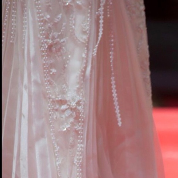 Wedding dress for sale - Picture 4 of 5