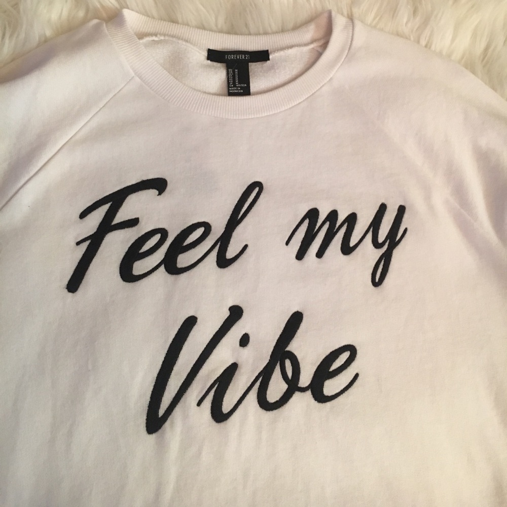 Forever 21™ Long sleeve pullover Top