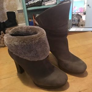UGG Dandylion boot - sz 8