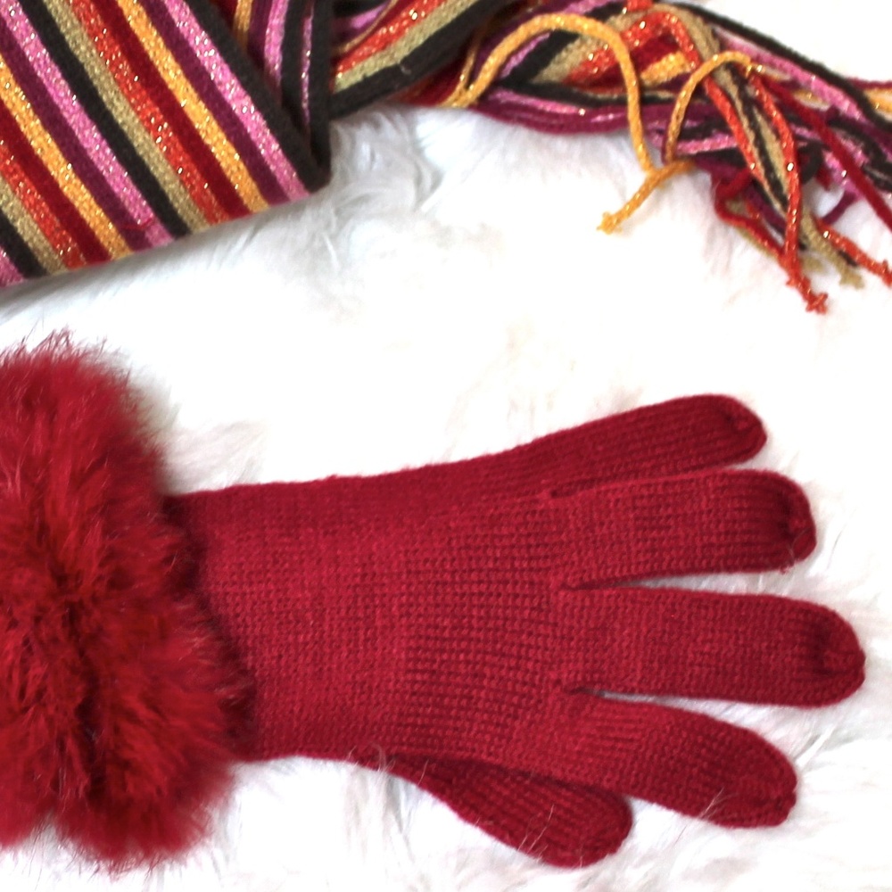 CLEARANCE⬇️NWOT Italian Red Rabbit Cuff Gloves - Picture 5 of 7