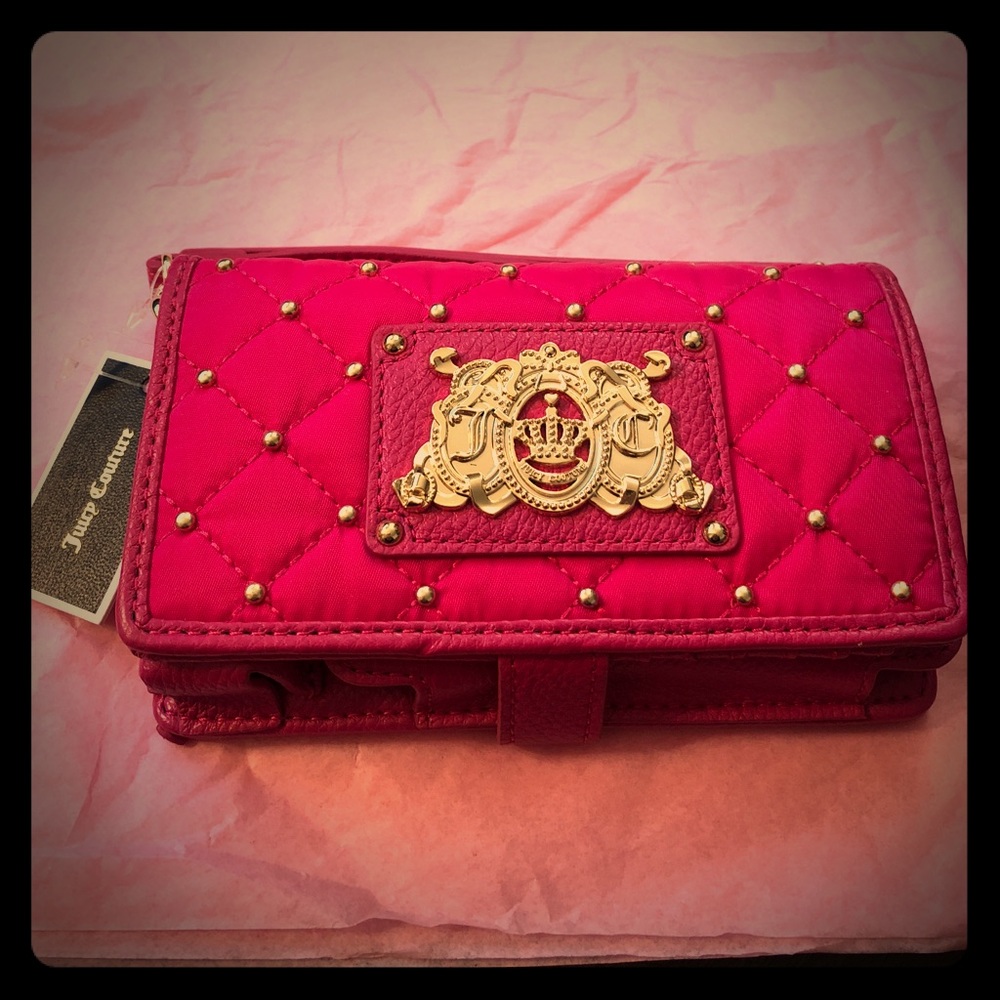 Juicy Couture wristlet