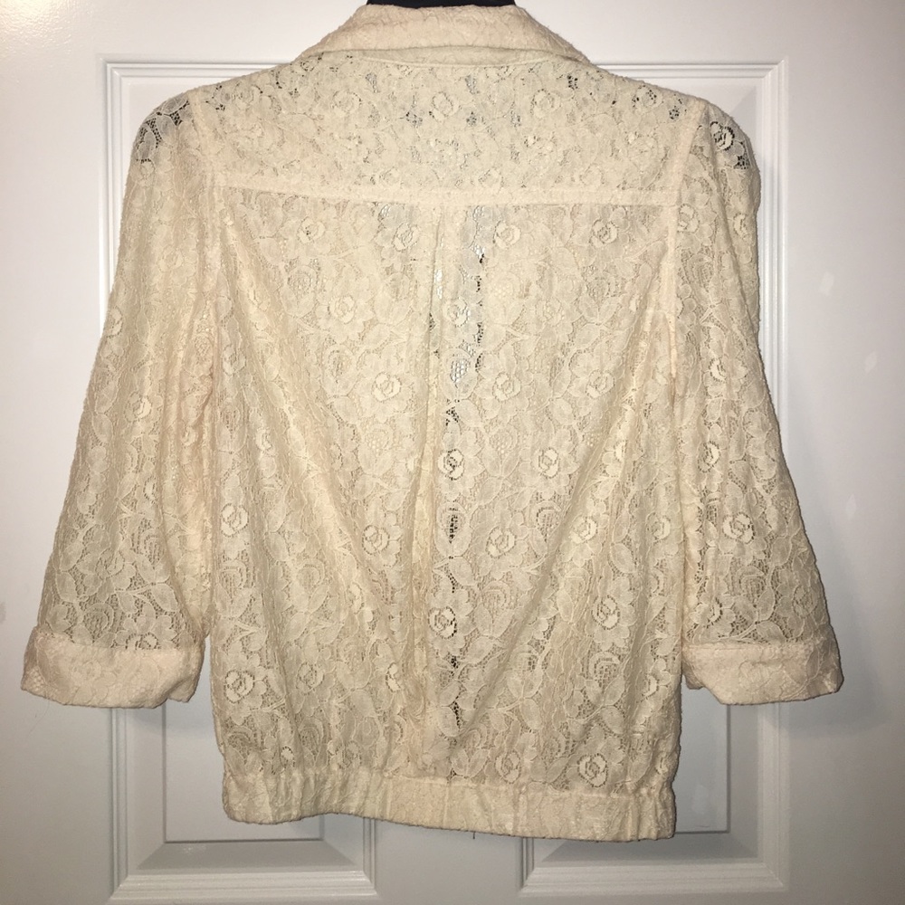 Adorable Lace Jacket!! - Picture 3 of 4