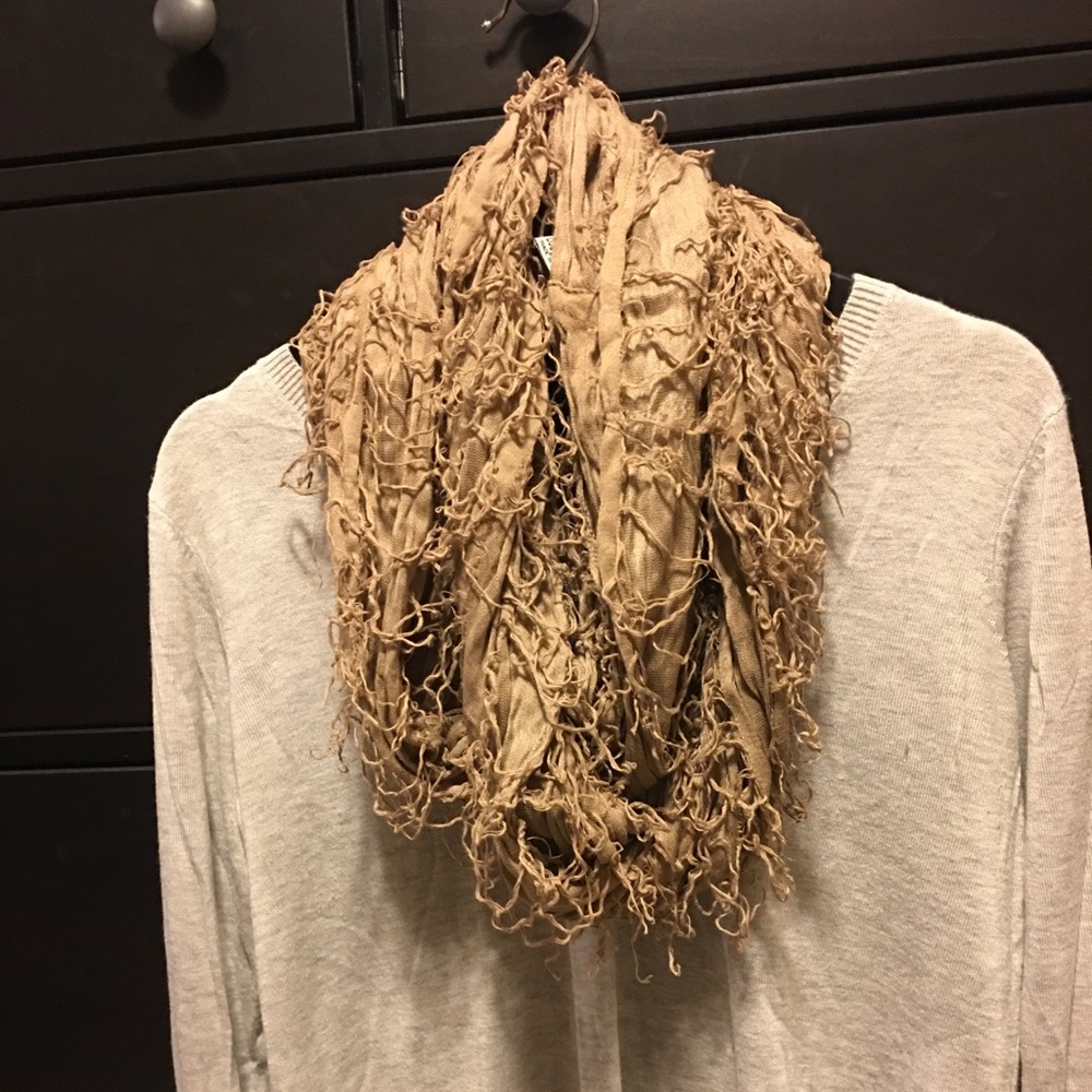 Tan shaggy scarf (infinity)