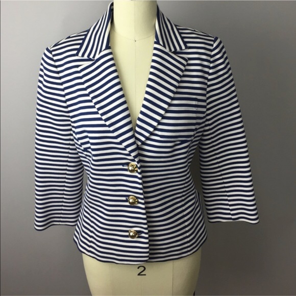 LOOKING PLEASE HELP - Picture 1 of 1