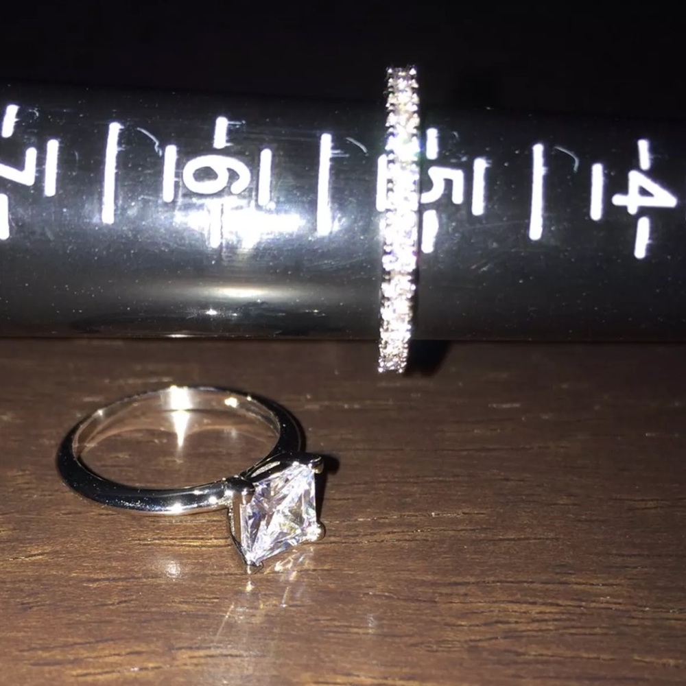 🆕  2 Pc Cubic Zirconia & Silvertone Ring Set-Sz 5 - Picture 2 of 7