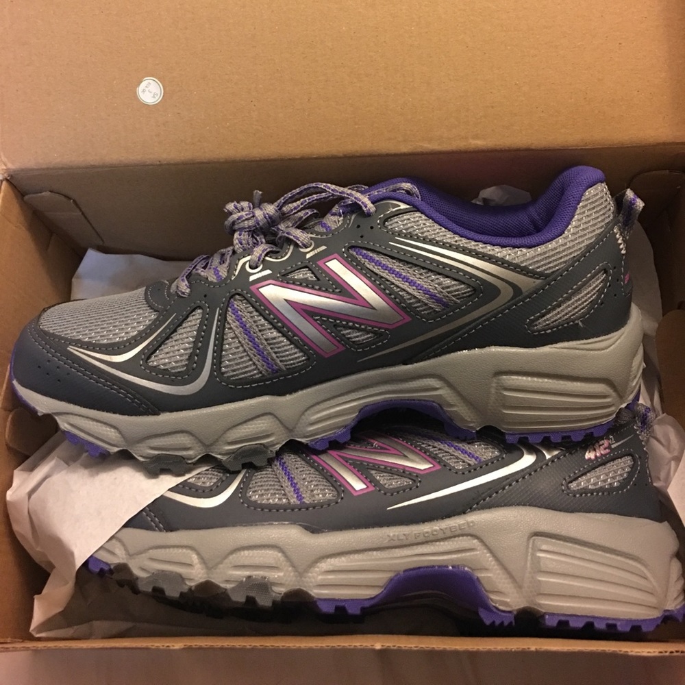 Brand new!! New Balance tennis shoes!!