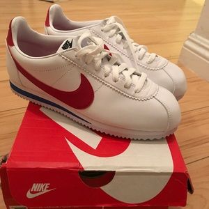 Nike Cortez size 9