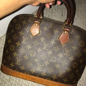 AUTHENTIC Vintage Louis Vuitton Alma MM