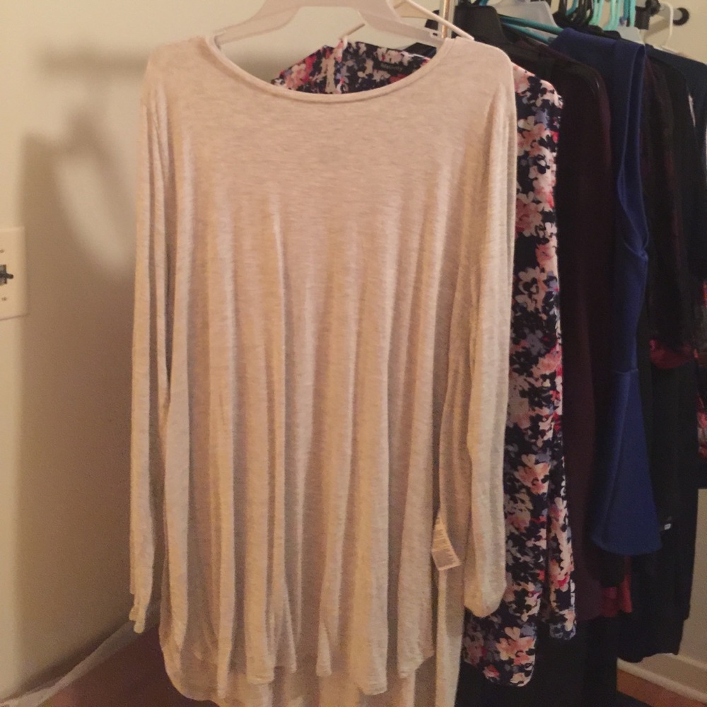 Super adorable high low top from old navy