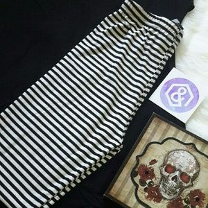 Adult Leggings Black & White Stripes