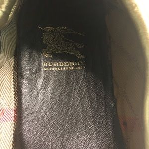 Burberry slippers/ballet loafers