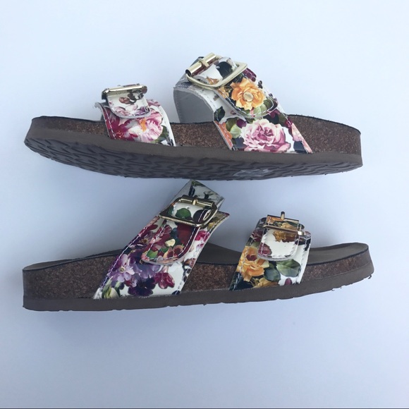 Madden Girl Brando Floral Sandals - Picture 4 of 7