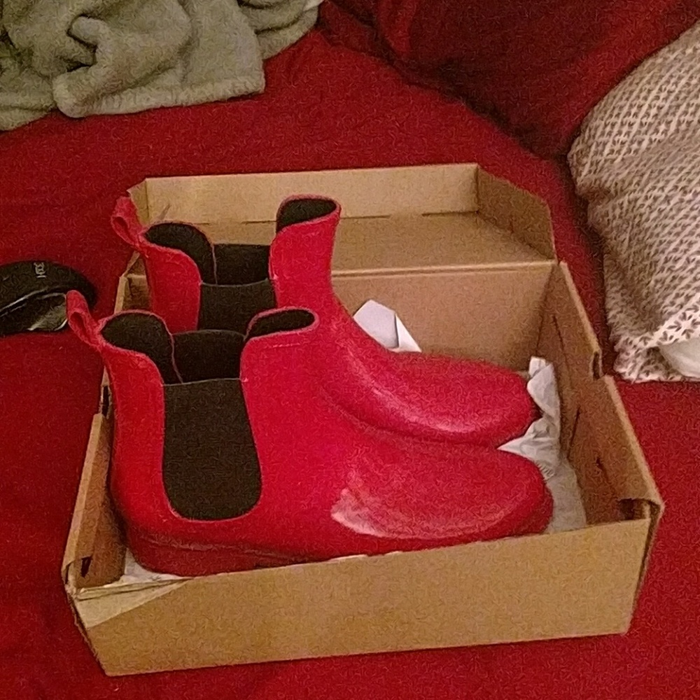 Womens Rain boots red size 9