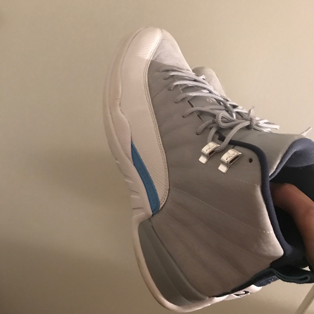 Air Jordan 12 unc
