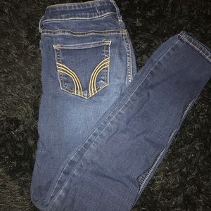 Medium Wash Hollister Skinnies