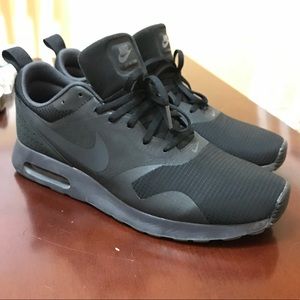 Air Max Tavas gently used 10