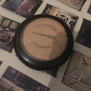 MAC full coverage cream foundation