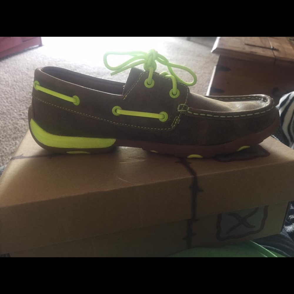 Woman’s twisted  x shoes