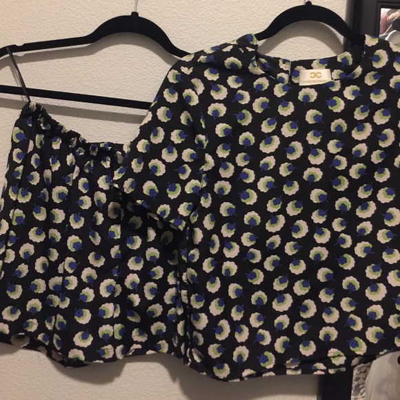 Two Piece Set - Picture 2 of 7