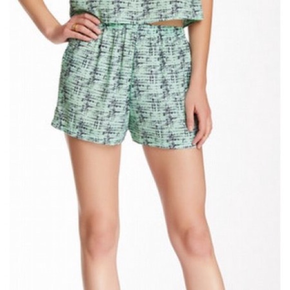 Two Piece Set - Picture 7 of 7