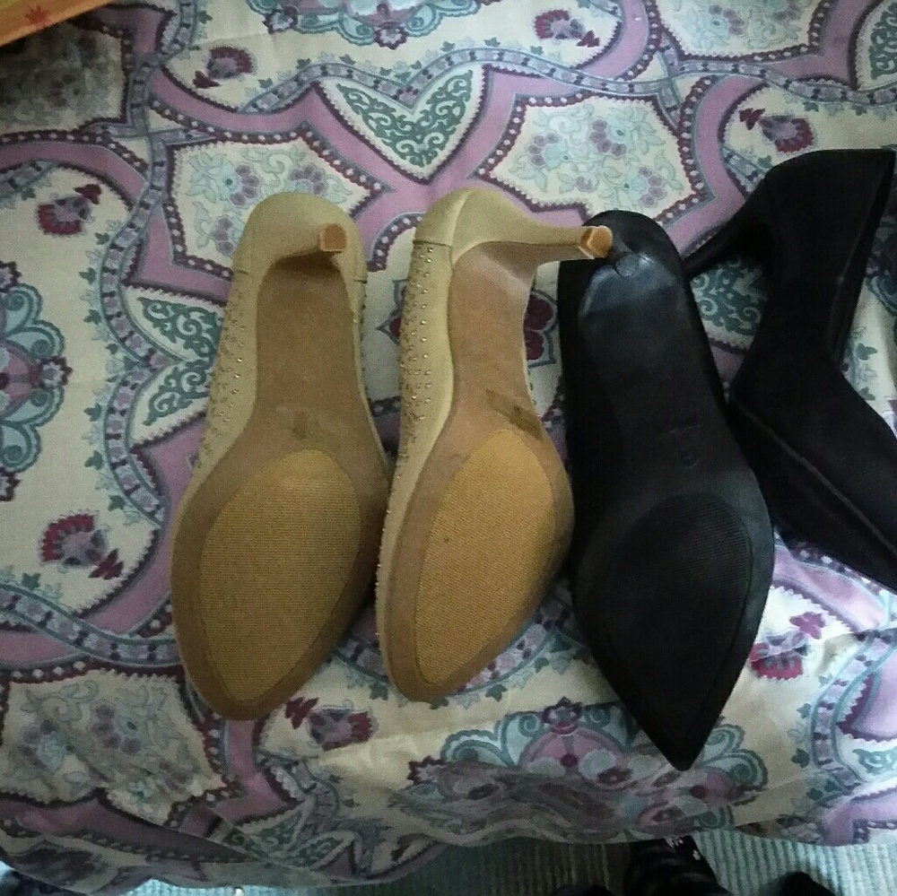 Heels - Picture 2 of 3