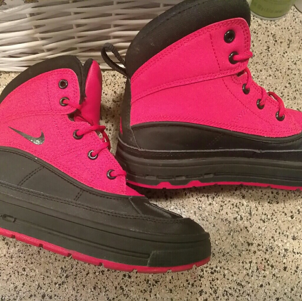 Nike shoes