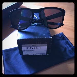 Oakley unisex sunglasses