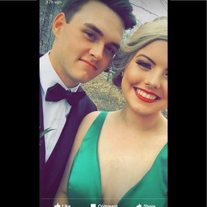 SHERRI HILL  SIZE 10  PROM DRESS