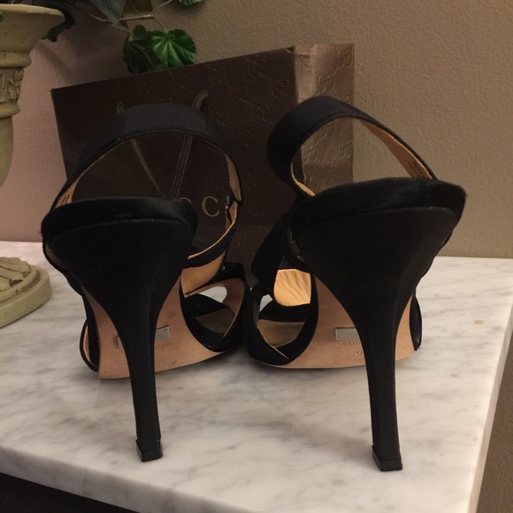 *SOLD ** Badgley Mischka Black Peep Toe Slingbacks - Picture 6 of 7