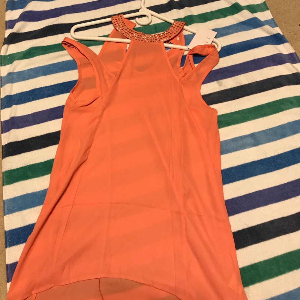 NWT cold shoulder tank