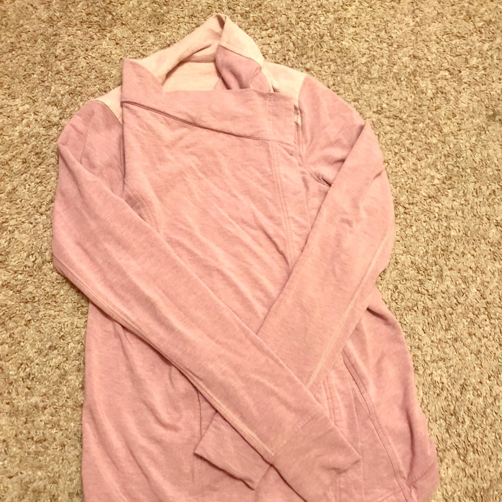 Lululemon coast wrap