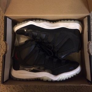 Jordan Retro 11s