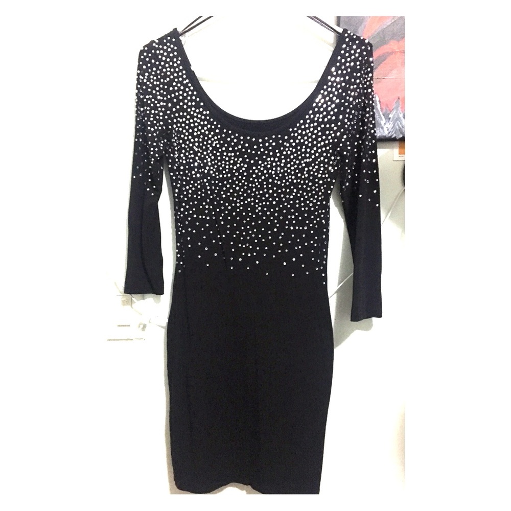 Black 3/4 sleeve cocktail dress
