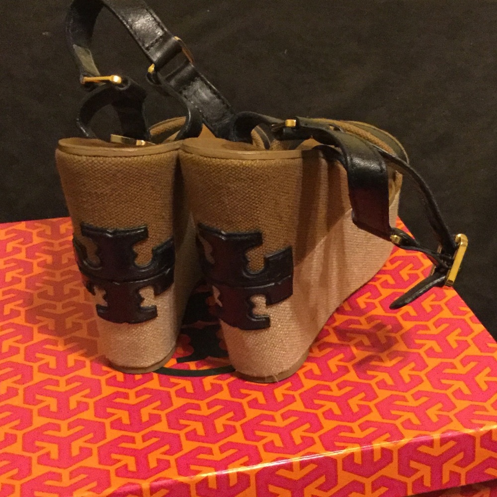 Tory Burch Sandals - Picture 6 of 9