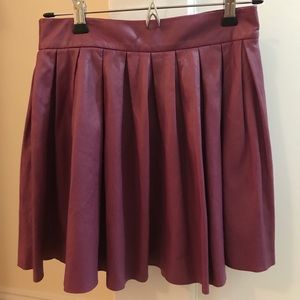 Alice and Olivia leather skirt, size 2
