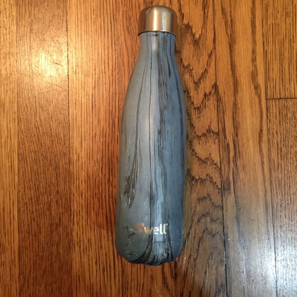 $17 blue swell water bottle barely used