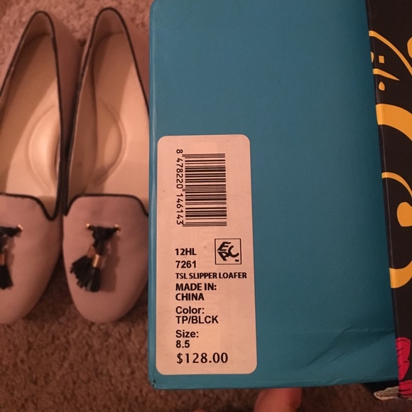 NWT Loafers - Picture 4 of 5