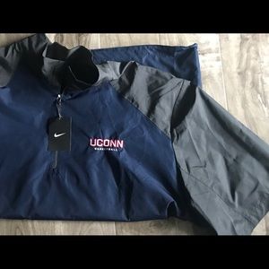 NIKE MENS UCONN WINDBREAKER - New