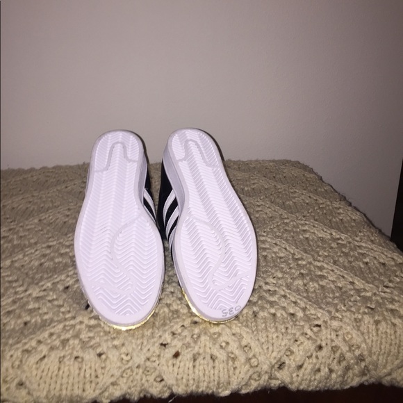 Not Available - Picture 6 of 8