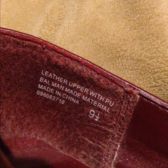 👠Red peep toe heels 👠 - Picture 3 of 4