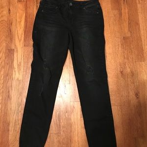 Black jeggings -destruction